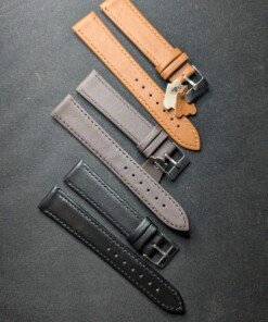 Cinturino orologio in pelle di vitello, interno in microfibra, disponibile nei colori nero, marrone e testa di moro, misura 18mm.