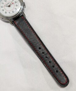 Orologio Svegliarino Vremia meccanico manuale - Grade A 13 a watch with a leather strap