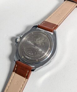 Vostok Komandirskie Forze Militari Spaziali – Meccanico 2414 – Grado B 9 vostok-komandirskie-orologio-russo-forze-militari-spaziali-quadrante-blu