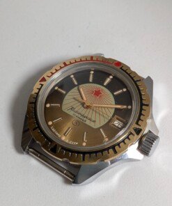 vostok-komandirskie-rising-sun-orologio-sovietico-con-scala-rossa-e-ghiera-bicolore