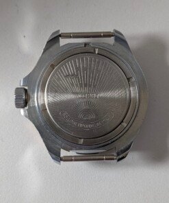 vostok-komandirskie-rising-sun-orologio-sovietico-con-scala-rossa-e-ghiera-bicolore