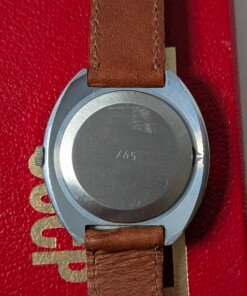 raketa-big-zero-orologio-sovietico-con-numeri-grandi-e-quadrante-bianco