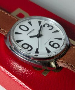 raketa-big-zero-orologio-sovietico-con-numeri-grandi-e-quadrante-bianco