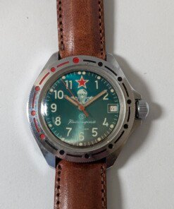 vostok-komandirskie-paratrooper-transizionale-orologio-russo-con-quadrante-verde-e-logo-avio