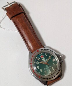 vostok-komandirskie-paratrooper-transizionale-orologio-russo-con-quadrante-verde-e-logo-avio