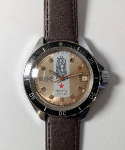 vostok-komandirskie-della-vittoria-orologio-sovietico-ghiera-bachelite-1945