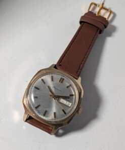 Orologio Raketa Automatico Dorato – Calibro 2627.H – Anni '80 – Grade B 13 Orologio Raketa Automatico Dorato – Calibro 2627.H – Anni '80 – Grade B - immagine 5