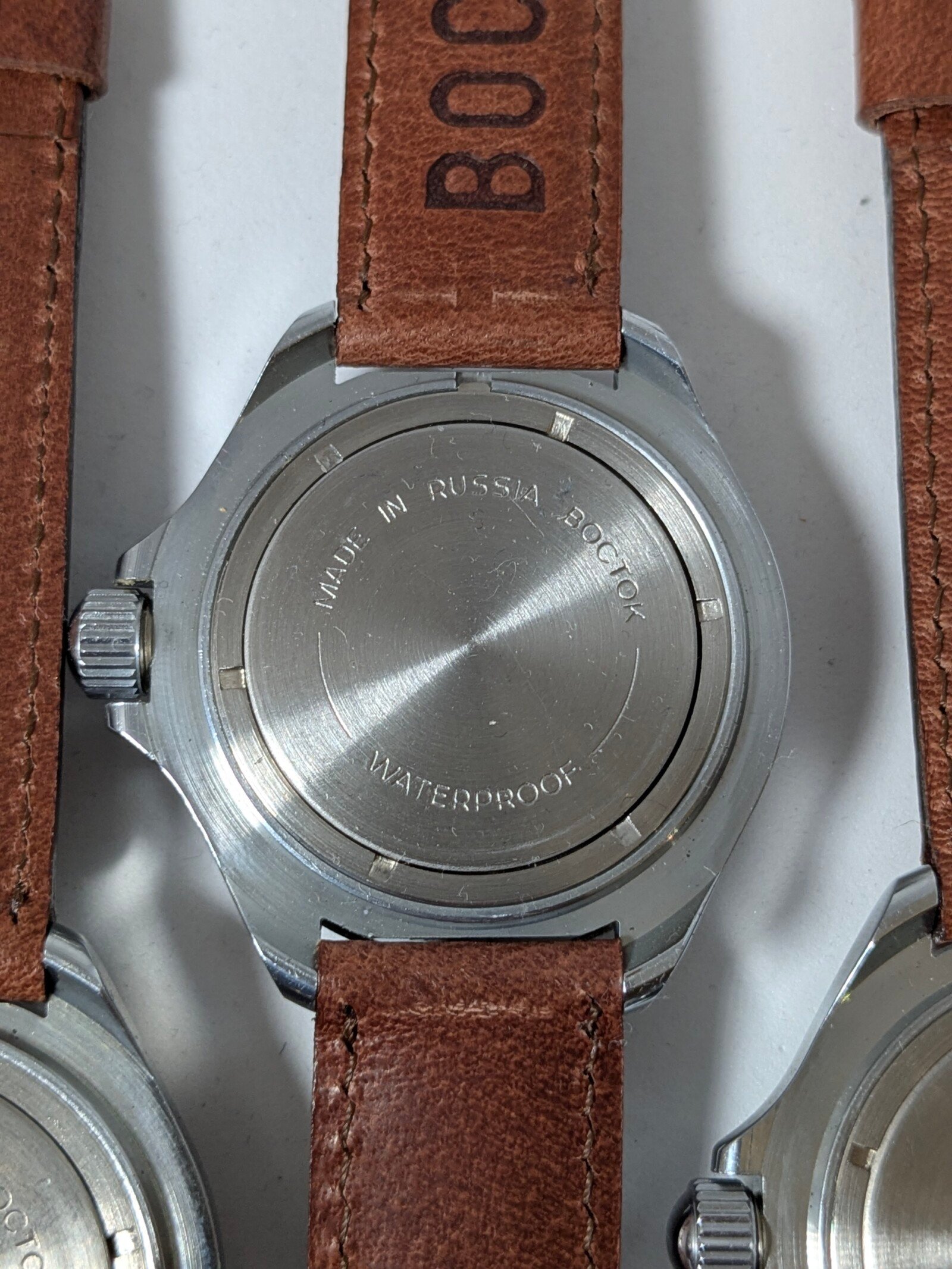 5 Orologi Komandirskie dell'Armata Rossa - Periodo Transizionale - Calibro 2414A - Cinturini Originali Time Trend 10 set orologi vostok Komandirskie dell'Armata Rossa