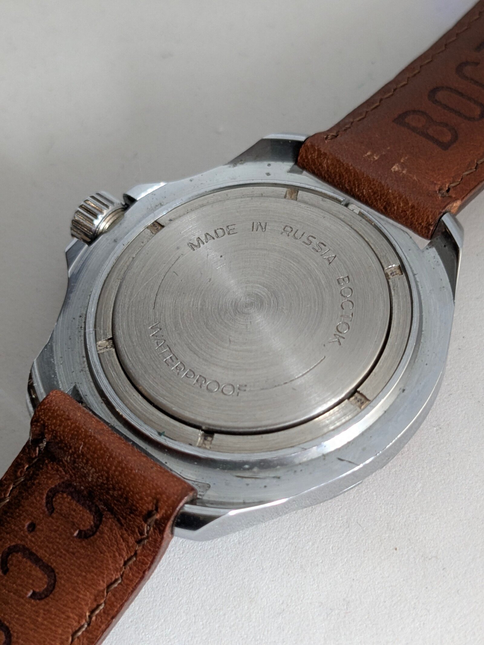 Orologio Vostok komandirskie Paratrooper transizionale con cinturino e custodia 9 Vostok komandirskie Paratrooper