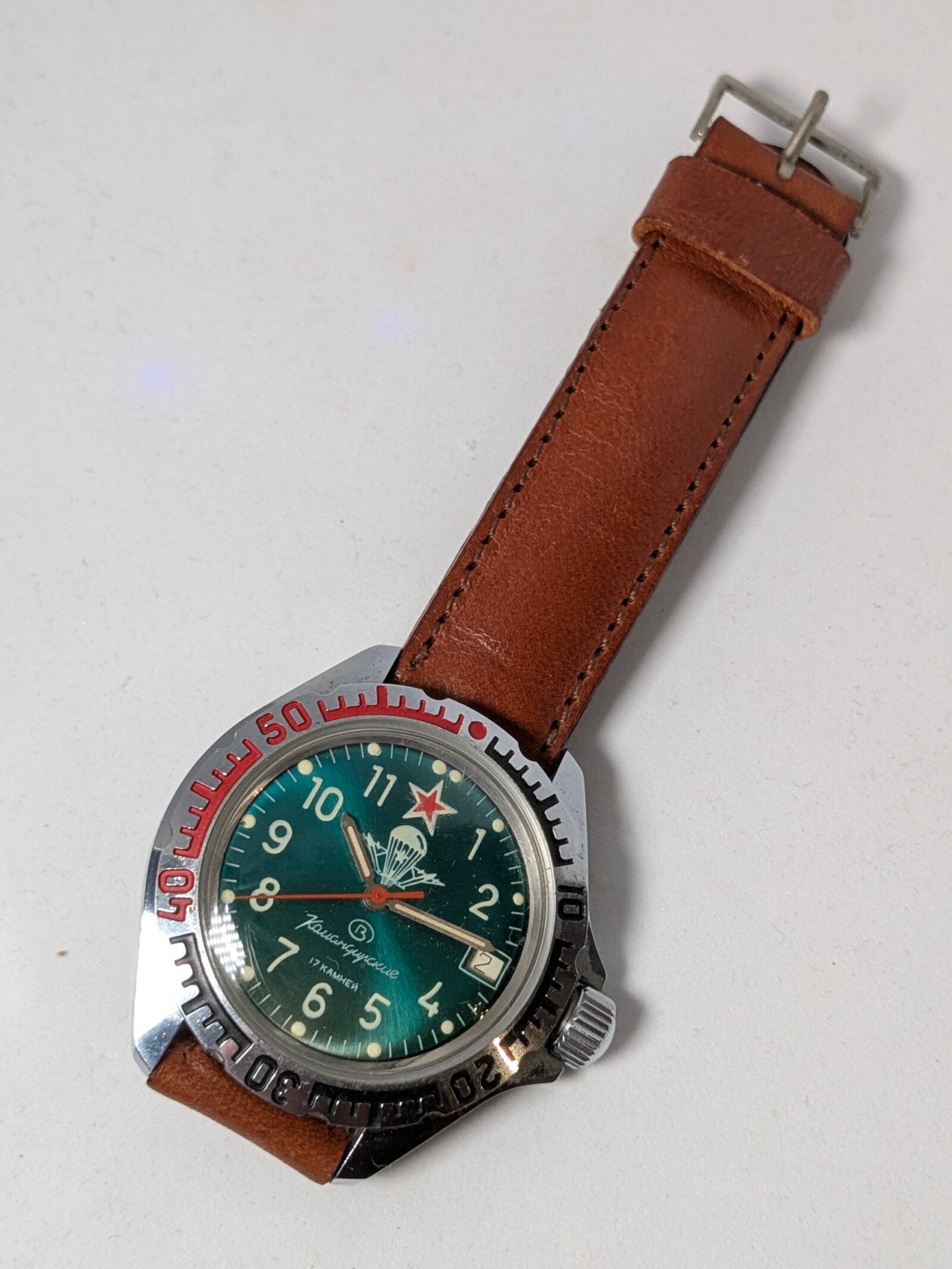 Orologio Vostok komandirskie Paratrooper transizionale con cinturino e custodia 6 Vostok komandirskie Paratrooper