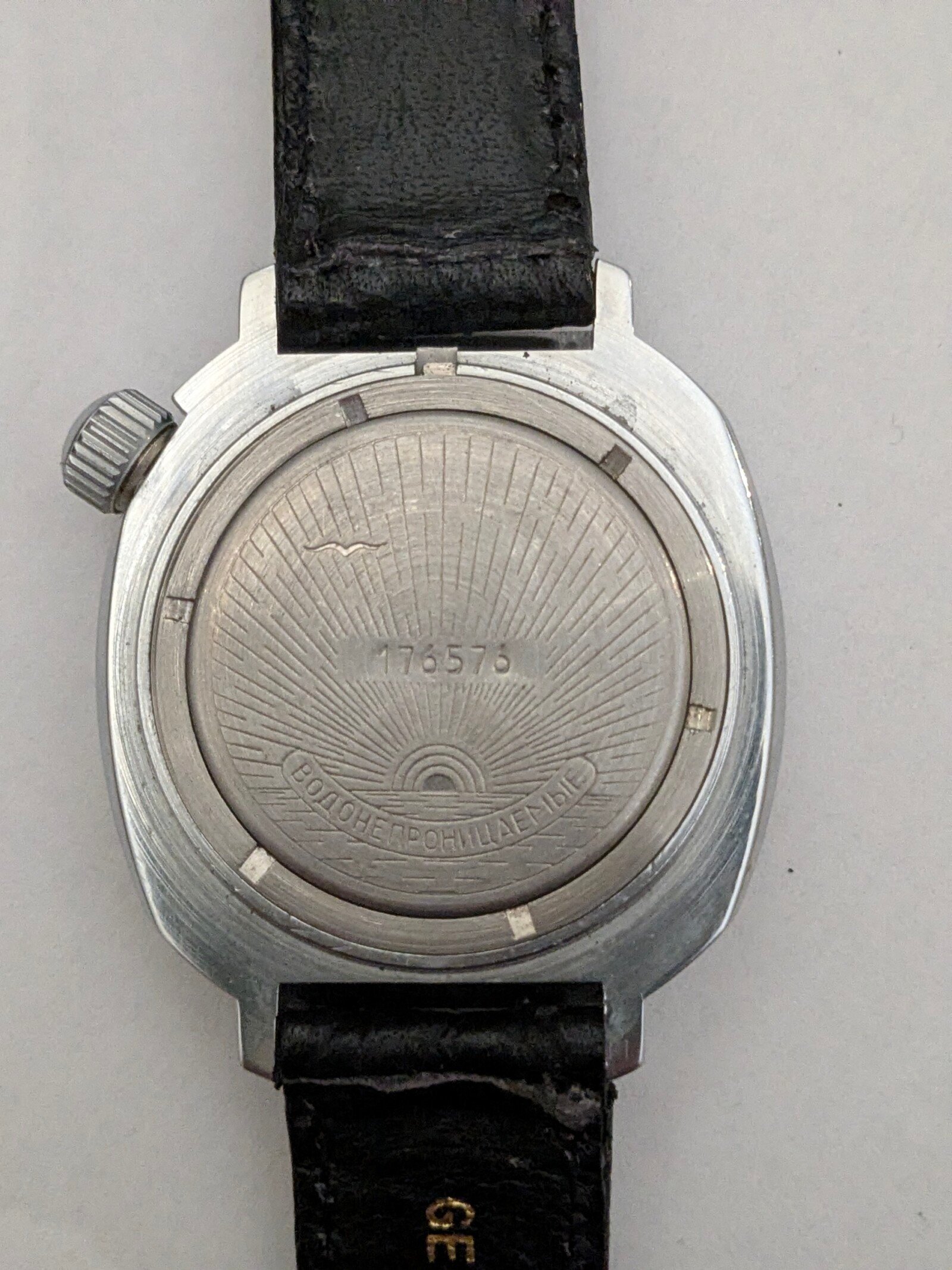 Vostok komandirskie Paratrooper 2414 corona a ore 2 - Grade B 2 Vostok Komandirskie Paratrooper sovietico con corona a ore 2