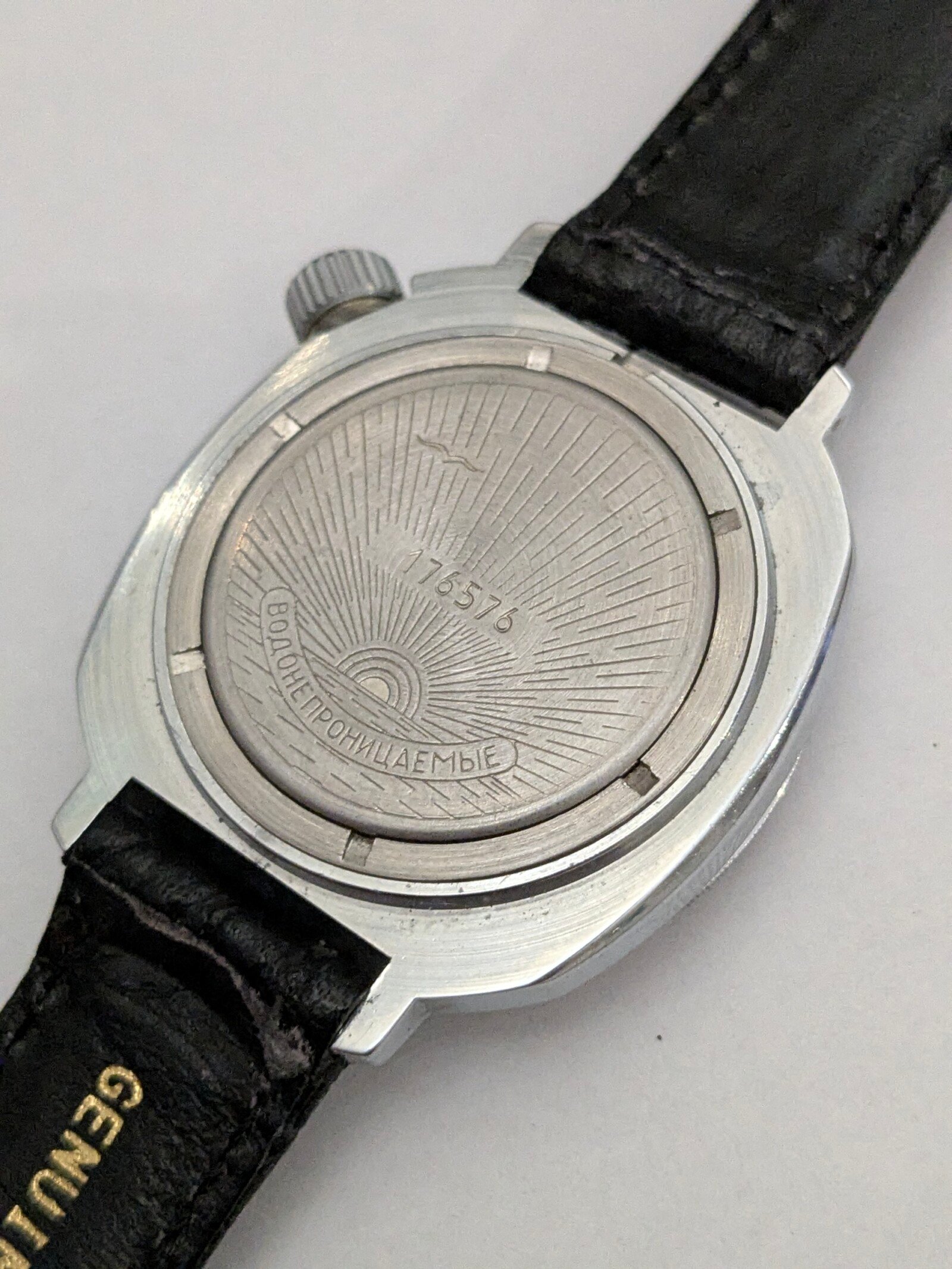 Vostok komandirskie Paratrooper 2414 corona a ore 2 - Grade B 5 Vostok Komandirskie Paratrooper sovietico con corona a ore 2