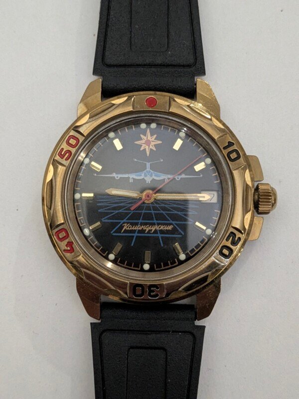 Orologio Vostok TU-95 commemorativo bombardiere Tupolev, cassa nera robusta quadrante analogico corona rossa Vostok cal. 2414 cinturino resina