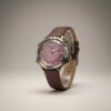Orologio Vostok Komandirskie vintage russo da collezione, quadrante rosso aviazione con aquila e jet MiG-29, datario e cinturino in pelle marrone.