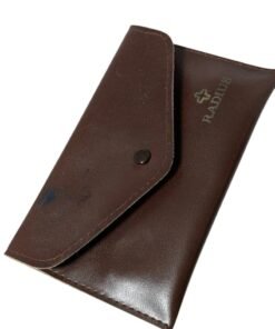 Radius Automatico Vintage Cassa Bicolore Calibro Slava 2427 – Grade B 17 Custodia marrone in similpelle con bottone automatico, logo "RADIUS" e simbolo a croce, per orologio sovietico vintage.