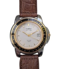 Orologio vintage Sector ADV 1000 Swiss Made con lunetta tachimetrica, quadrante bianco, datario e cinturino in pelle marrone.