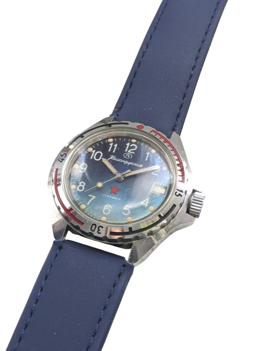Vostok Komandirskie 2414 Sovietico anni '80 quadrante blu – Grade B 5 Orologio russo vintage - Fronte Destro - ref. 244