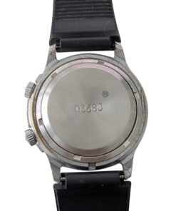 Orologio Poljot Alarm Calibro 2612.1 Anni 2000 Russia 19 Retro di orologio cronografo russo vintage con numero seriale 03680, cassa usurata e cinturino in gomma nero.