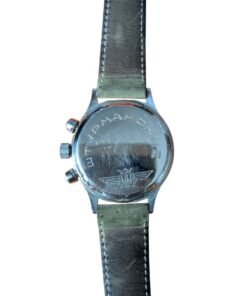 Orologio Sturmanskie Cronografo Calibro 3133 Anni 90 Russia 13 Orologio cronografo Poljot Shturmanskie sovietico vintage da collezione, fondello inciso con logo alato e cinturino in pelle.
